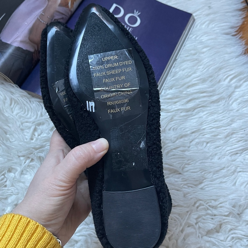 DKNY Black TEDDY Textured Flats - Picture 8 of 12